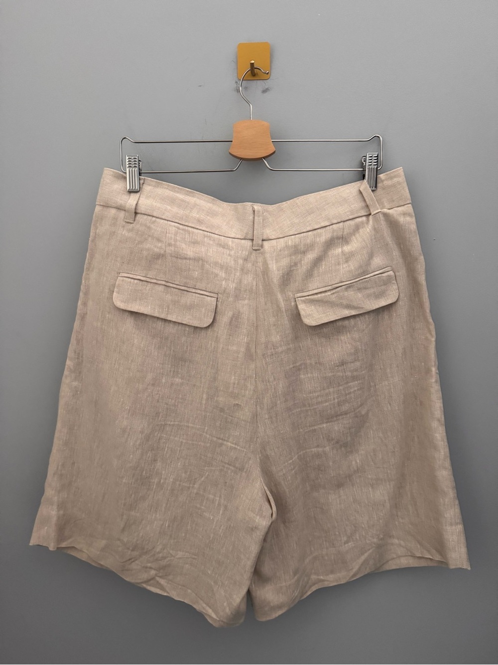 NEW Banana Republic Palma Linen Bermuda Shorts in Beige, Size 14 - Picture 10 of 12